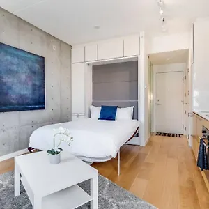  Apartment Gem At The Janion Canada